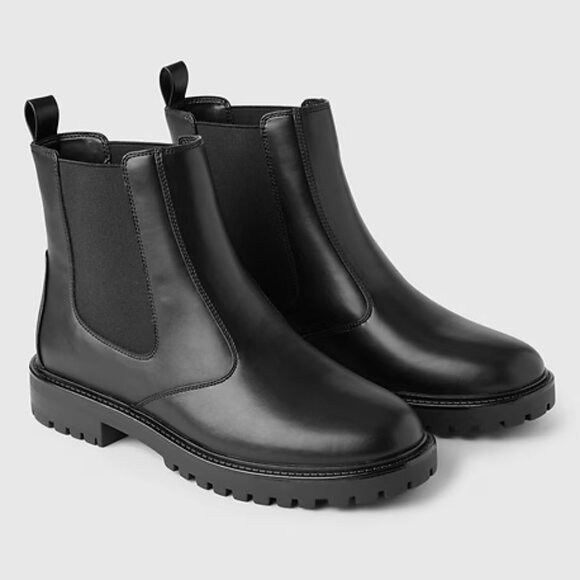 GAP Vegan Leather Black Chelsea Boots/NWT/8 - Picture 2 of 12